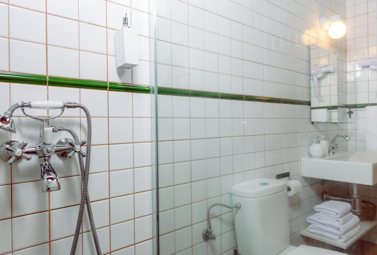 Ecoverode Hotel Emblematico Vegetariano Vegano Arona  Ngoại thất bức ảnh