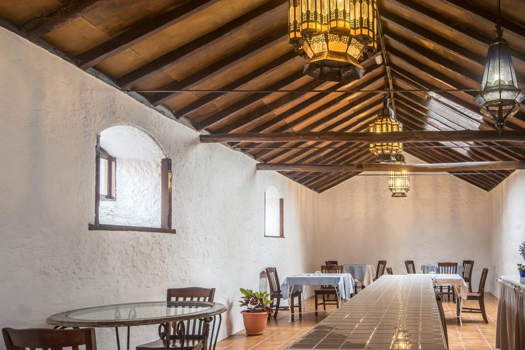 Ecoverode Hotel Emblematico Vegetariano Vegano Arona  Ngoại thất bức ảnh