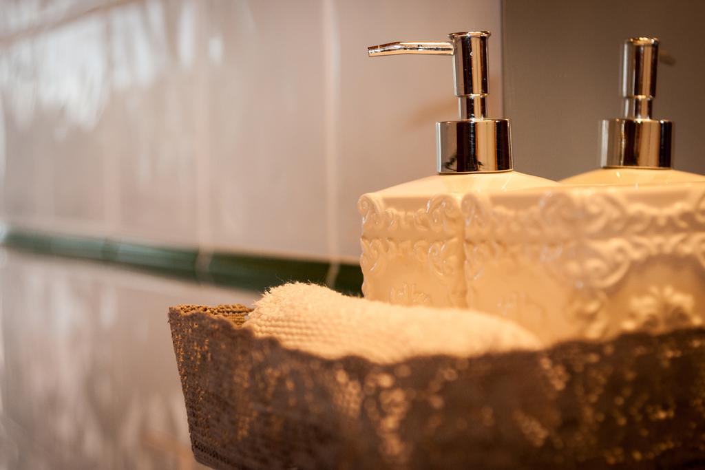 Ecoverode Hotel Emblematico Vegetariano Vegano Arona  Ngoại thất bức ảnh